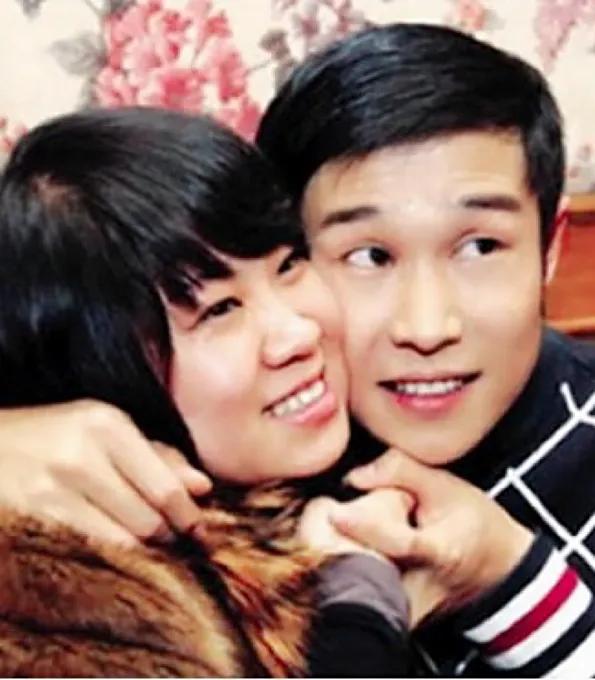 当年，小沈阳和沈春阳到外地演出，小沈阳半道返回，沈春阳不乐意：“你就是这么追我的