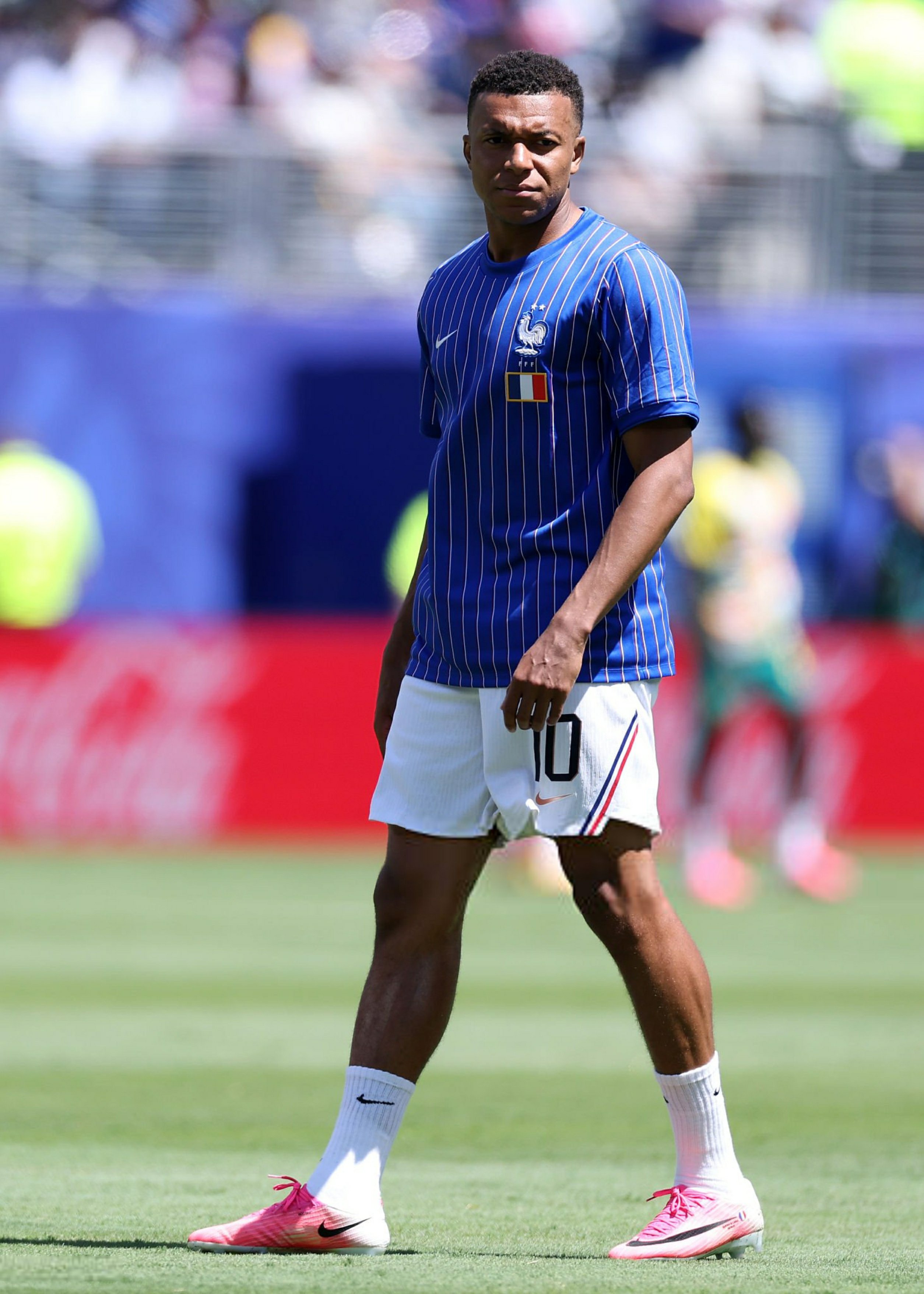 姆巴佩赛前热身美图大赏！法国vs塞内加尔世界杯2026美加墨世界杯法国塞内加尔 