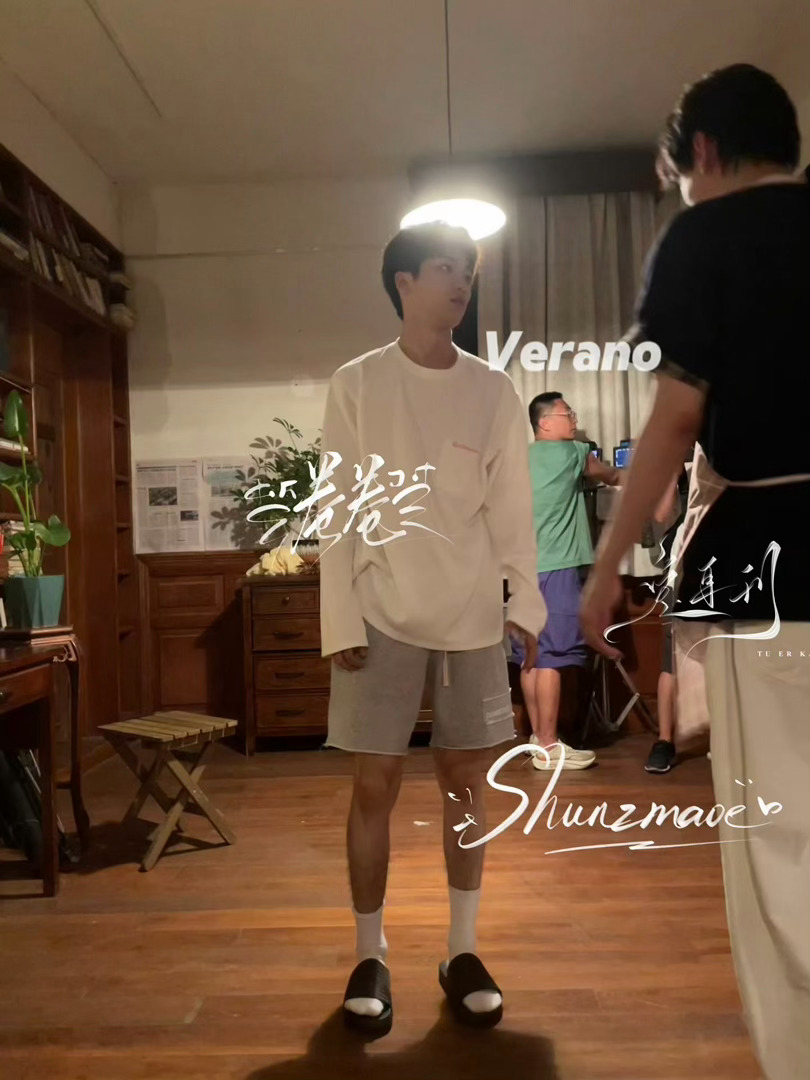 笑得我要命朋哥都困翔了田雷一喷嚏打的朋哥回神 