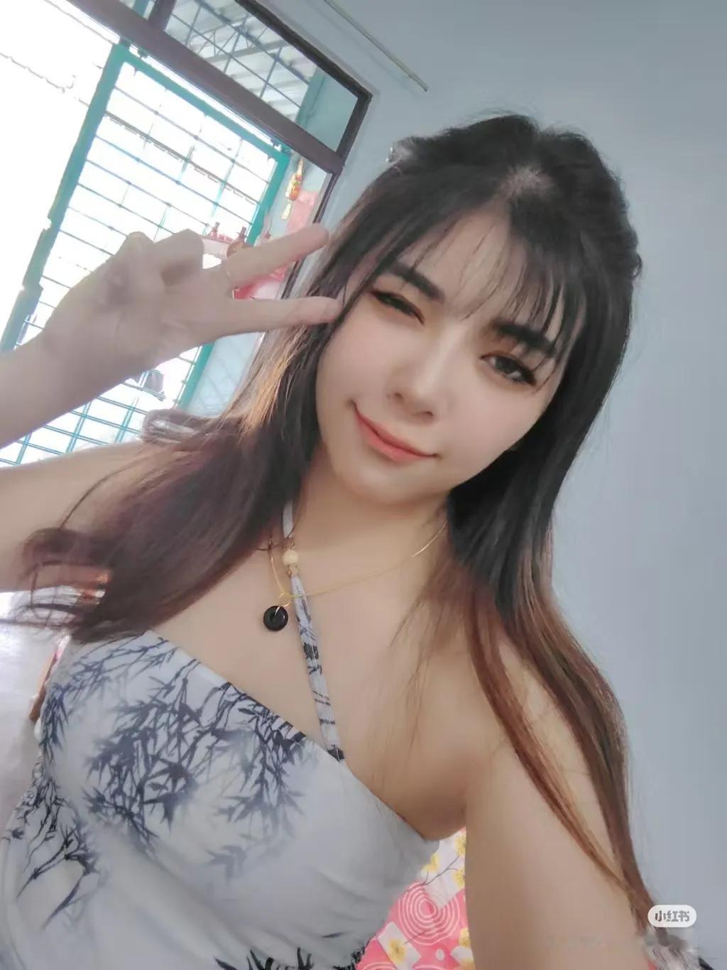 话说大马近几年就推出了许多样靓身材正，气质也相当不错的新晋博主，而天使就是其中之