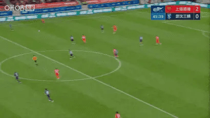 上海海港vs武汉三镇 下半场开场不到1分钟，武汉三镇又丢了……武汉三镇0-2上海