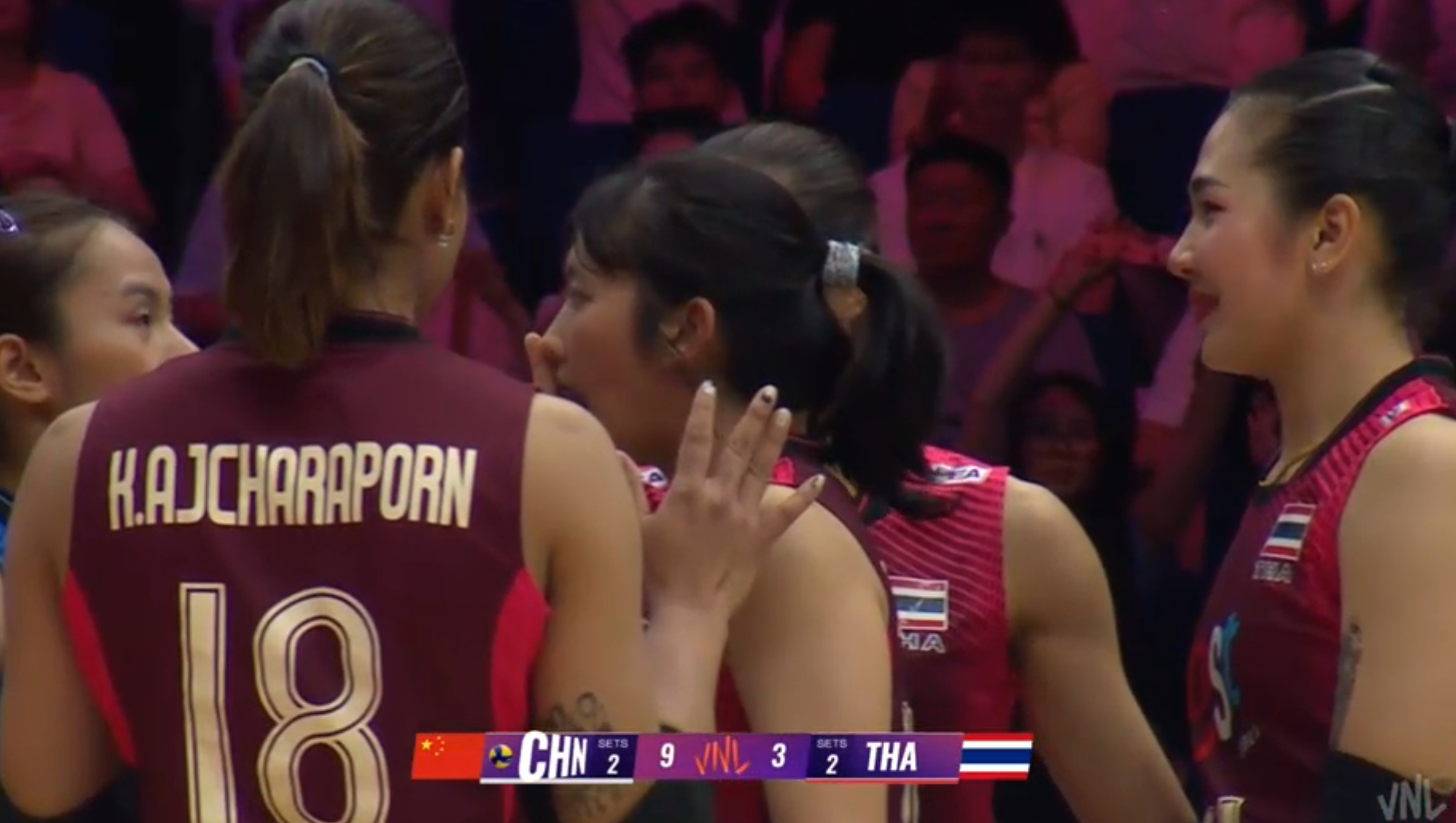 中国女排vs泰国女排中国女排  奥芊又扣又拦又发，决胜局9-3