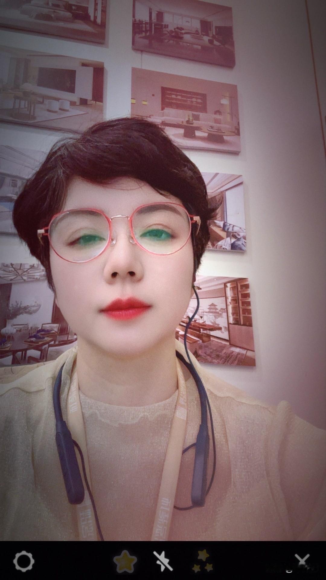 [微风][彩虹]熬不住旧耳机频繁掉链，换了75块的新款，实实在在被惊艳到了[笑哭