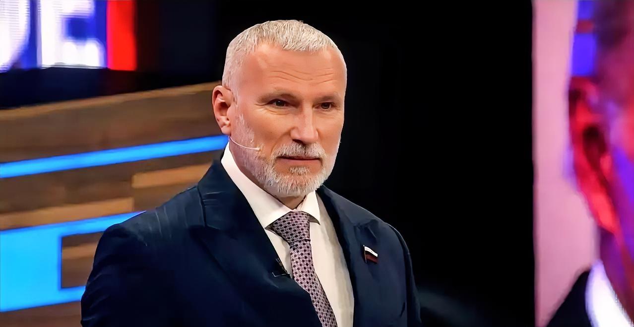 俄议员强硬喊话：击沉美军舰！为"马里纳号"事件讨还公道
 
俄罗斯国家杜马国防委