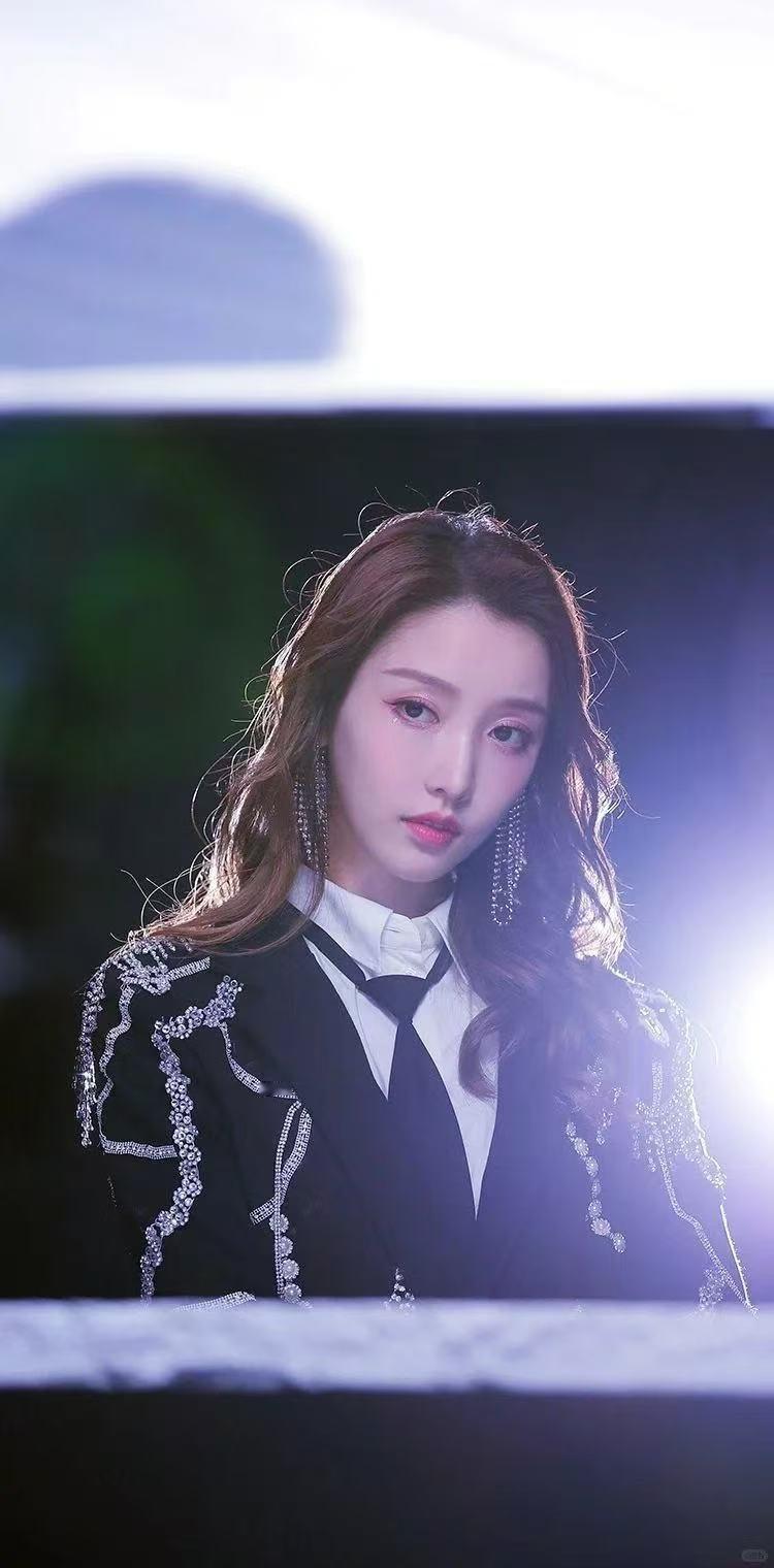 姜贞羽只需轻轻一跳就能going我 看完她这段，终于理解为什么评委都在夸。不是客