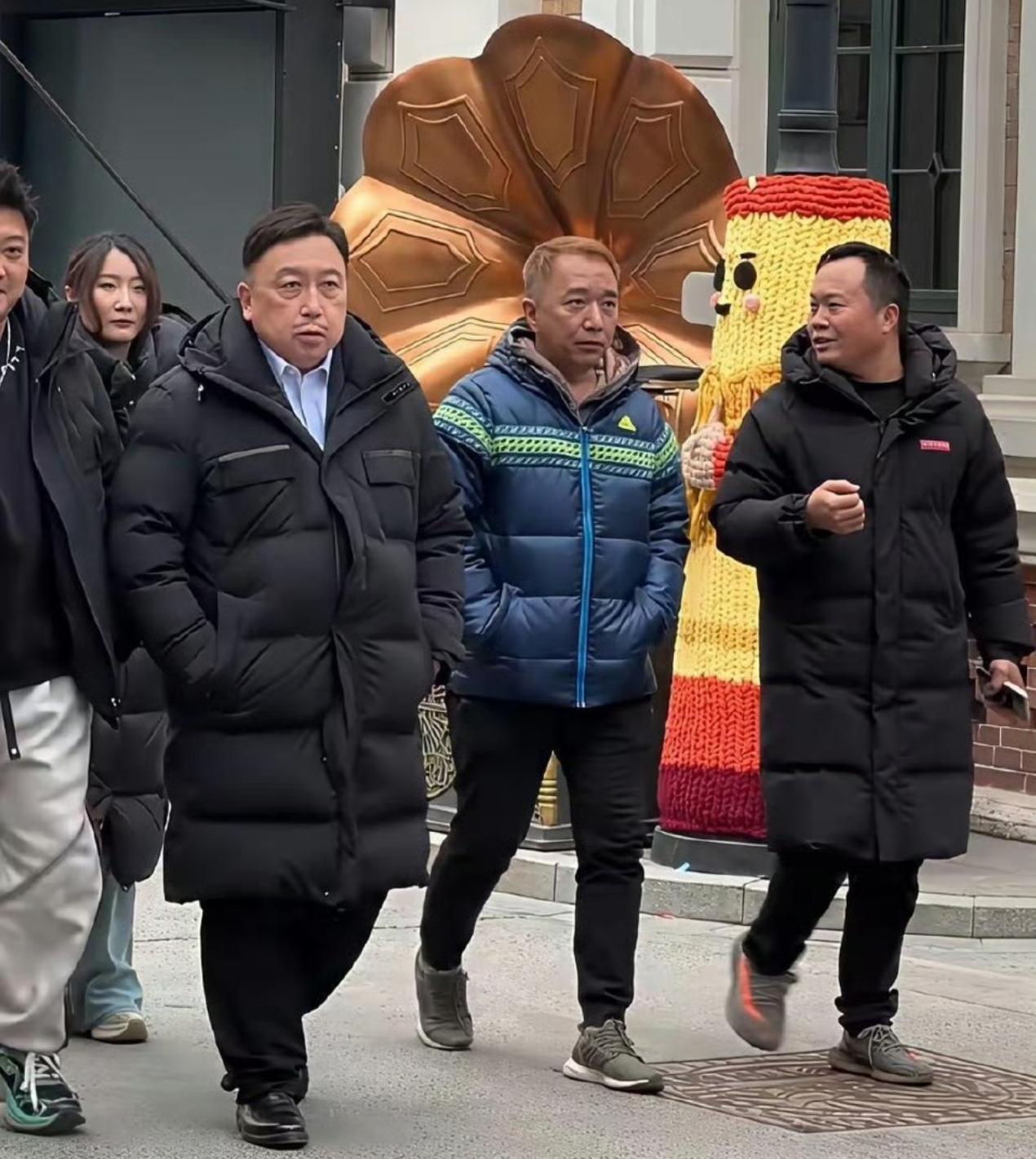 王晶边上那‍个‌‎黄毛瞅‌﻿着特眼熟，可‏愣是想不起来‍叫啥。 ​​​