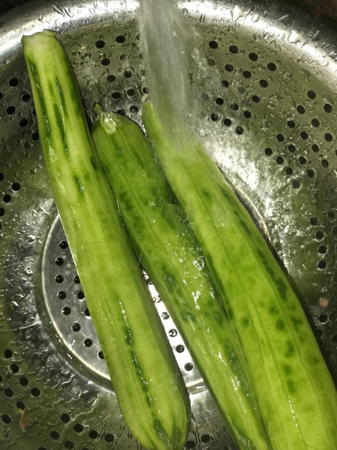 黄瓜真的好吃！🥄