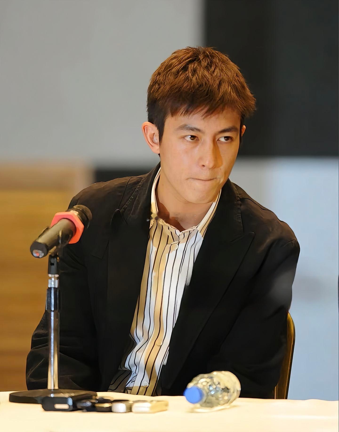 陈冠希08年艳照门道歉会，80后最有担当的男人。 ​​​