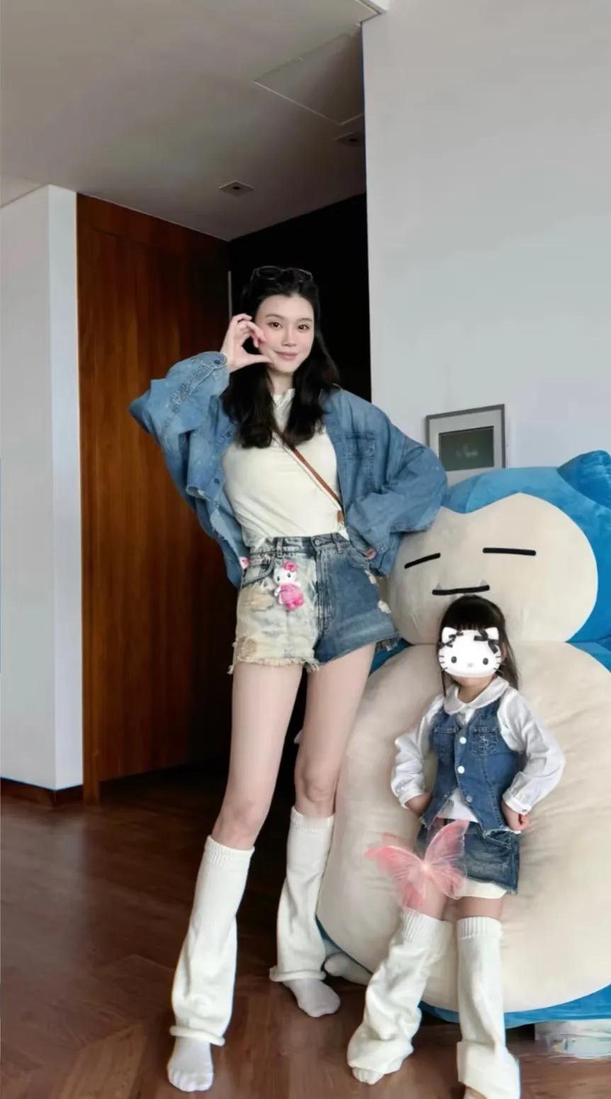 奚梦瑶女儿才是真的人生赢家啊，一出生就拿到天选好剧本！

她的妈妈是国际超模，爸