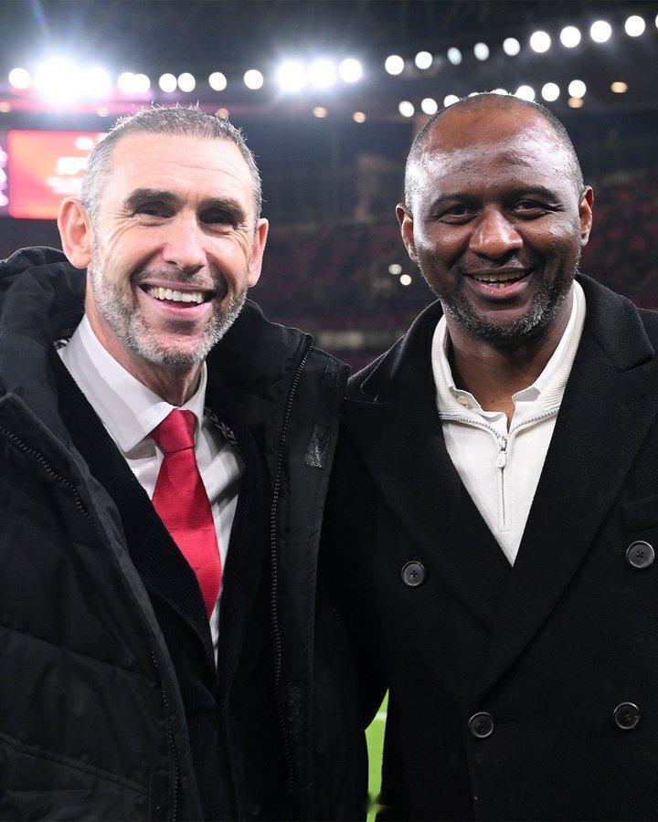 回到酋长球场，❤️马丁·基翁和维埃拉周二做客直播节目 英超联赛 阿森纳著名教授