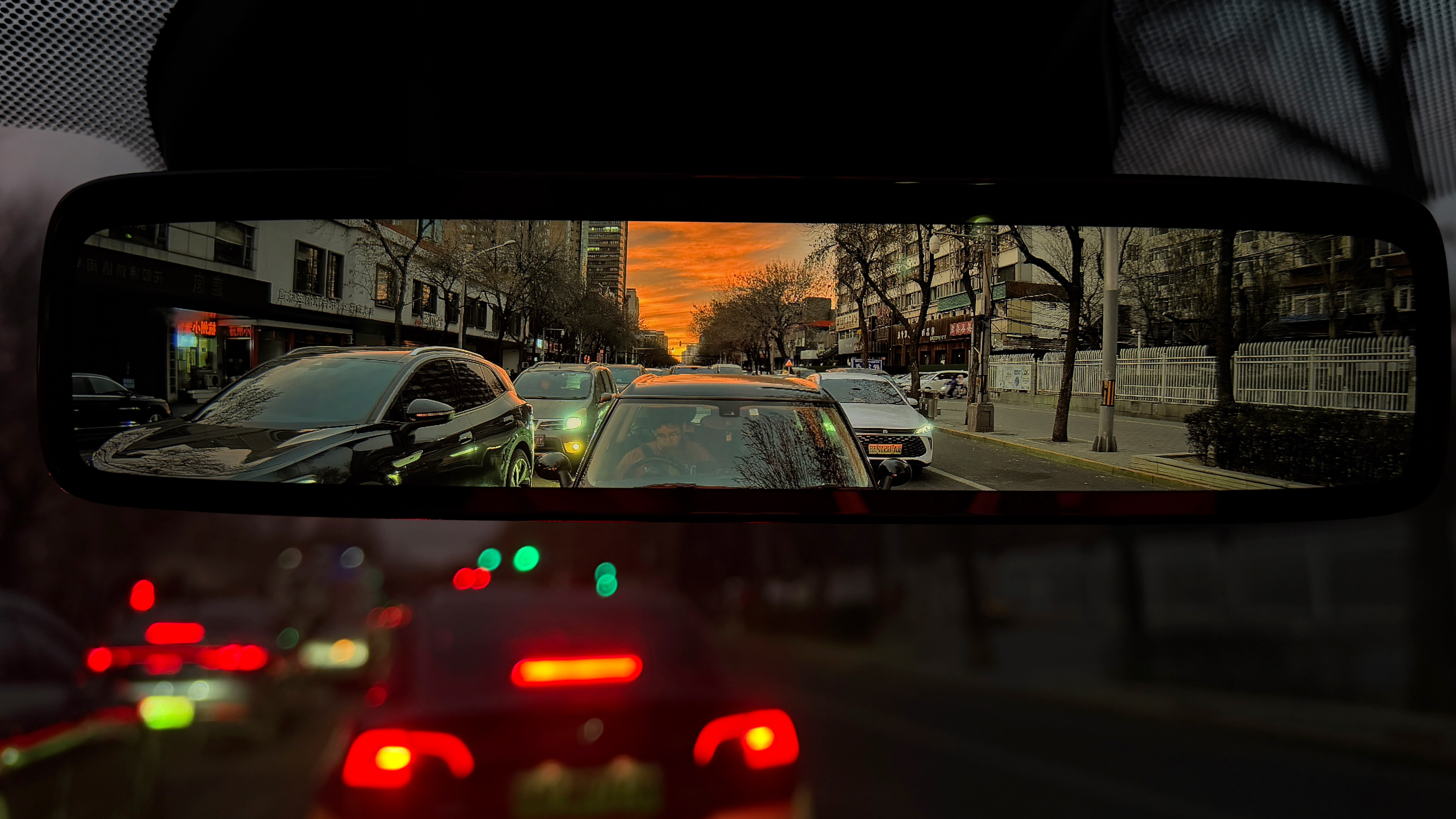 今早的光有点好看啊，一天好心情！孟大大的i6