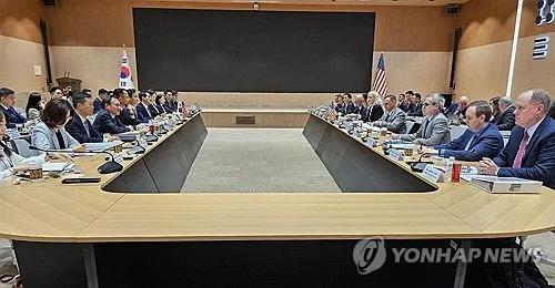 韩国外交部4日表示，韩美在第12份防卫费分担特别协定谈判第八次会议上就2026年