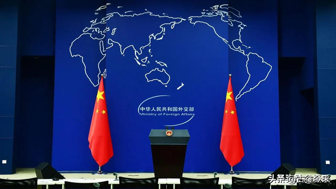 想谈了，菲律宾喊话中国。当地时间6月28日，菲律宾防长特奥多罗公开喊话中国，强调