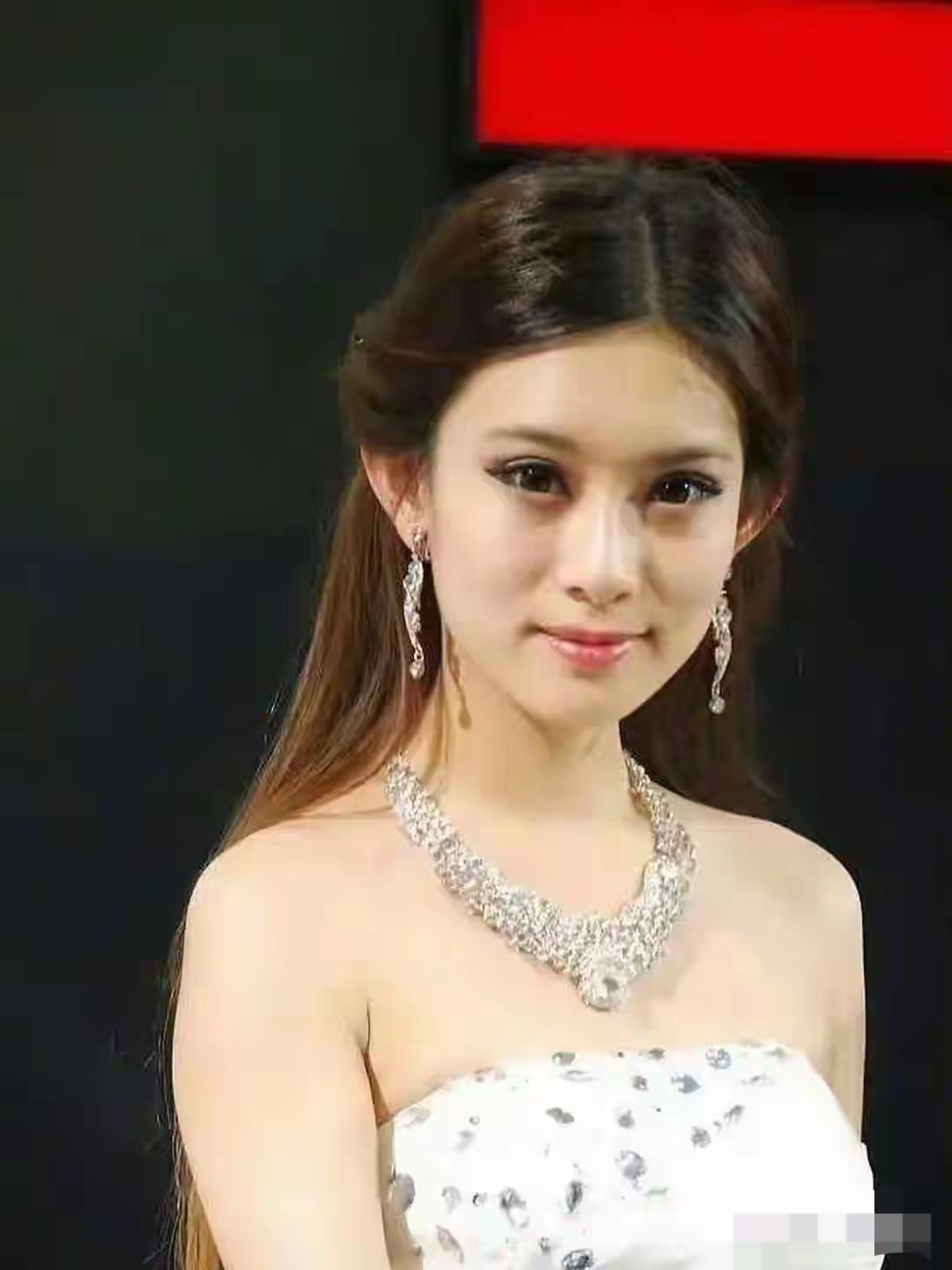 孟子义这早期的样子谁还能认得出啊。 