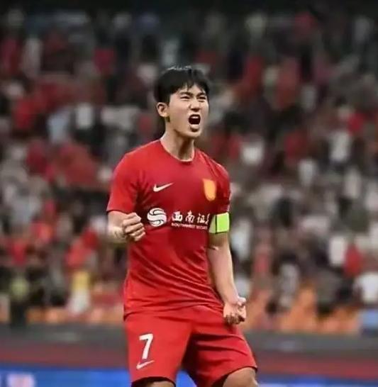 重庆铜梁龙不会因为不想踢亚冠让自己陷入六轮不胜的困境！之所以陷入困境还是因为过了