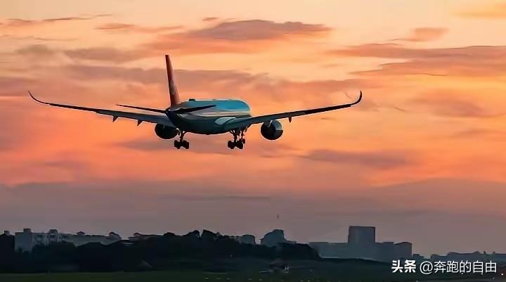 携程不得不查！是必须查！
翻开携程的股东榜，除了百度持股6.67%，剩下的全是美