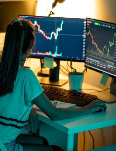 美股主要指数小幅收跌，纳指跌0.26%，终结13连涨，这是最最正常不过的事情。每