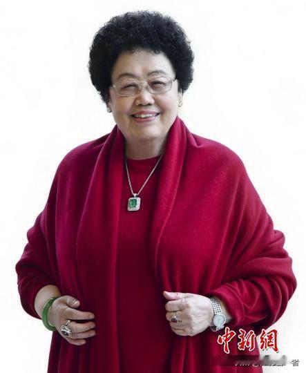 富华国际集团荣誉主席、中国紫檀博物馆馆长陈丽华女士，因病医治无效。
于2026年