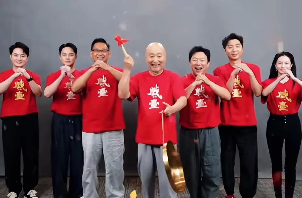 为什么大家都期望着陈佩斯的电影巜戏台》能获得成功？     我个人想法，陈佩斯的