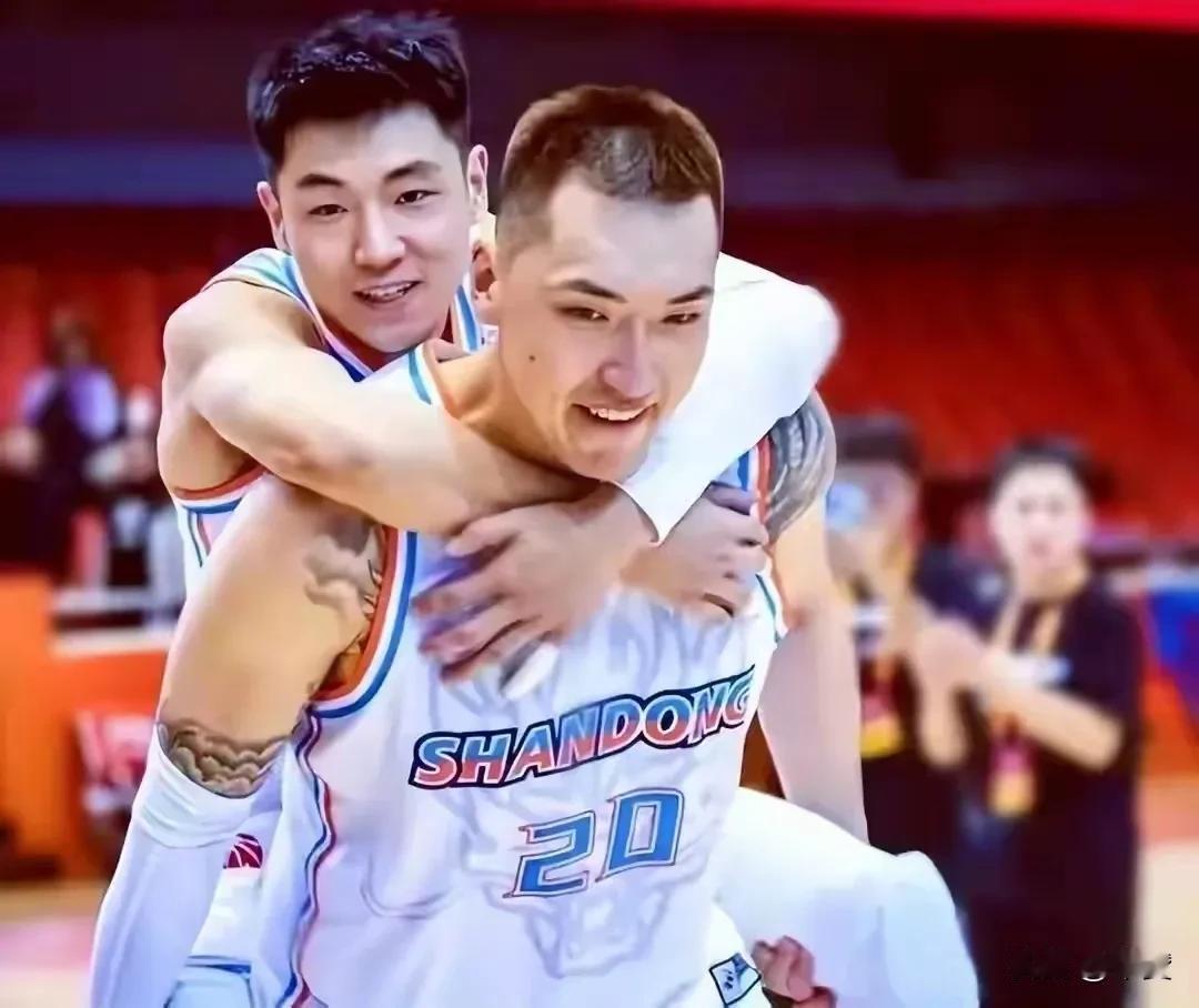 高诗岩这是拉帮套的要当家么？！当年老迈的韩德君曾经被辽蜜骂到怀疑人生，但也只是一