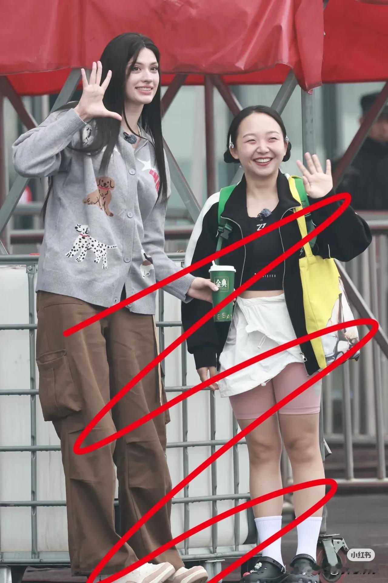 出卡琳娜 辣目洋子上班
卡琳娜 辣目洋子