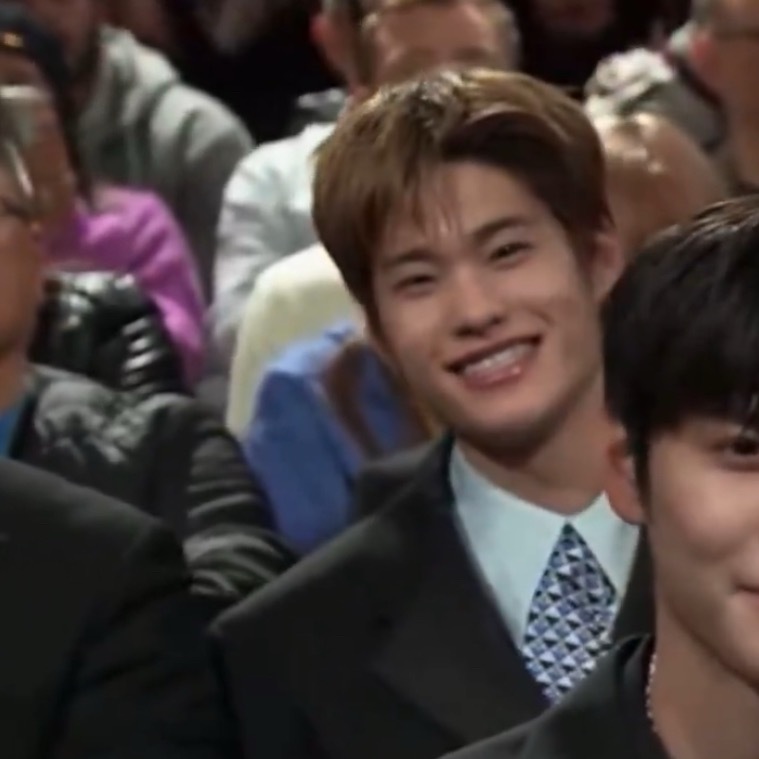 像李炤熙这种去哪里就像哪里人一样的适应天赋不是人人都有的  专栏 · 炤咪截图?