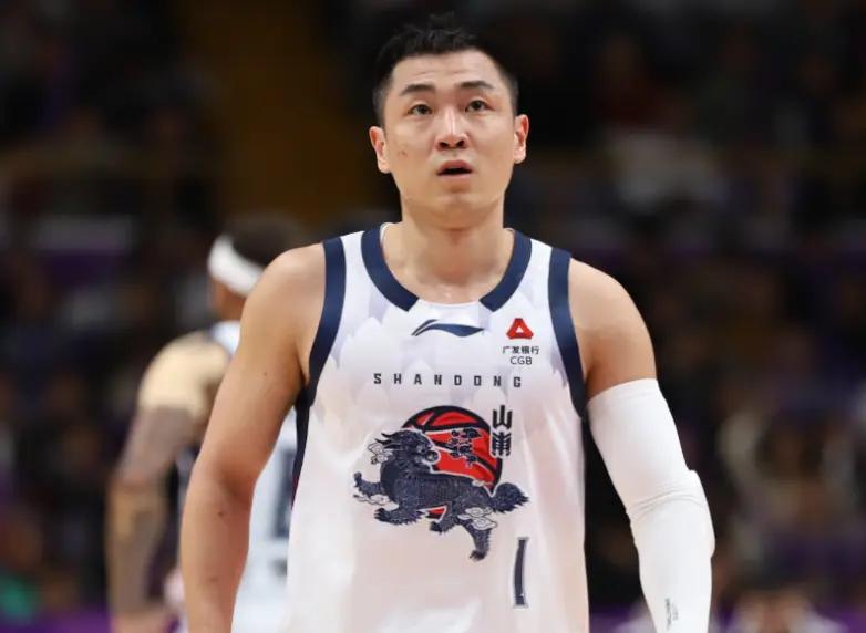 联赛第一！上海大胜山东豪取8连胜 王哲林17+8李添荣21分

比赛回顾

上海