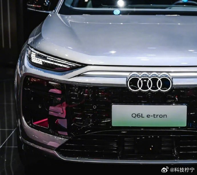 探索无限续航，选择宁德时代800伏三元锂电池包，CLTC纯电续航里程任您定制。告