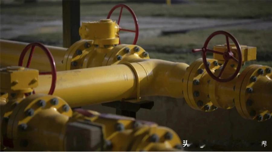 泽连斯基原本想把俄罗斯的能源出口彻底阻断，结果俄罗斯学习了乌军的打法后，乌克兰的