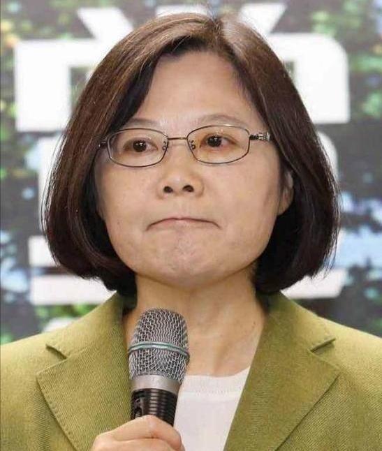 中美之间是不是有大事发生，美国主动对我们释放善意了！7月18日，根据新加坡联合早