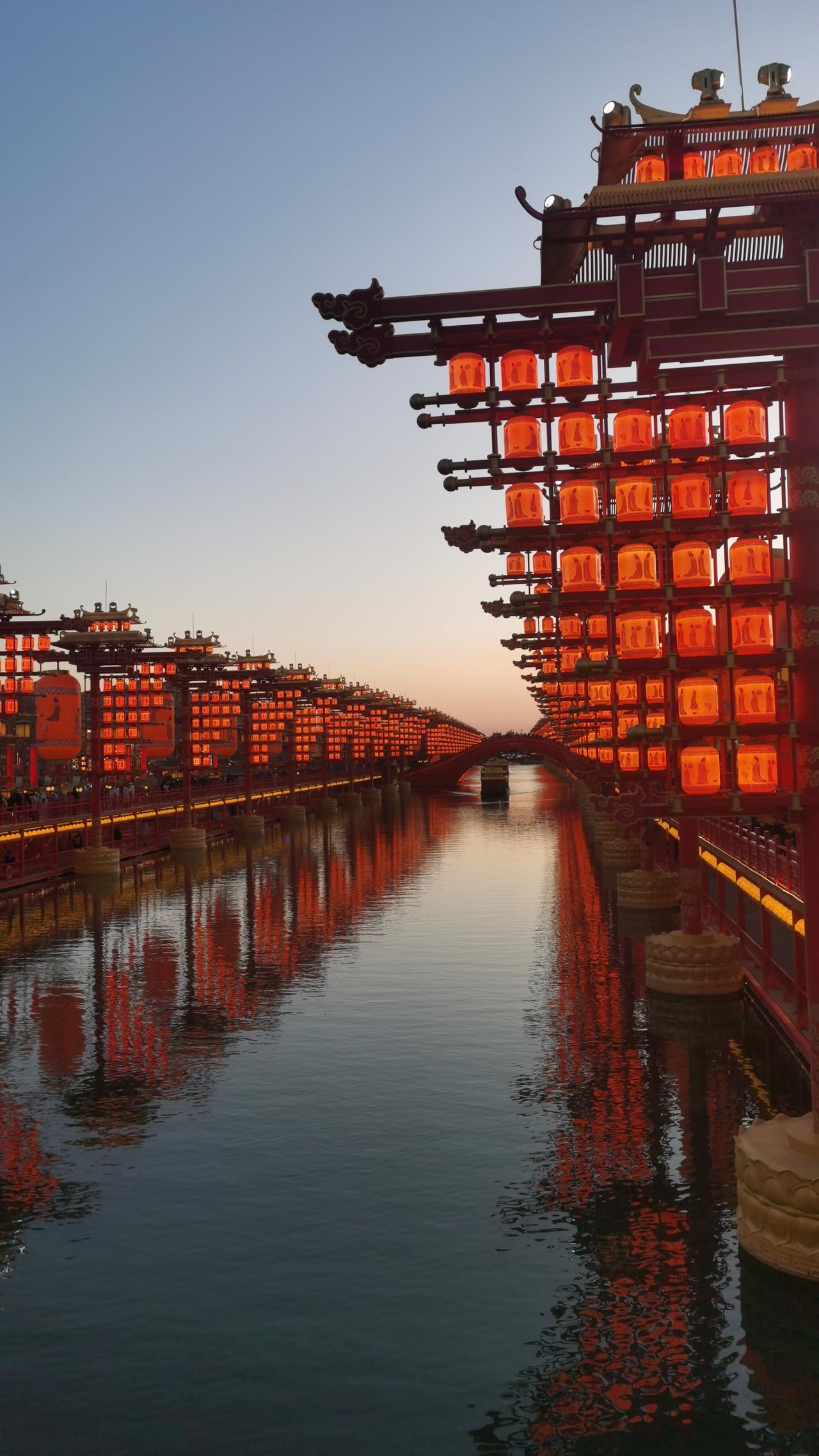 趋势的延伸
近期，因为吃面，让自己冷静下来思考！有一个感想分享一下，关于趋势！