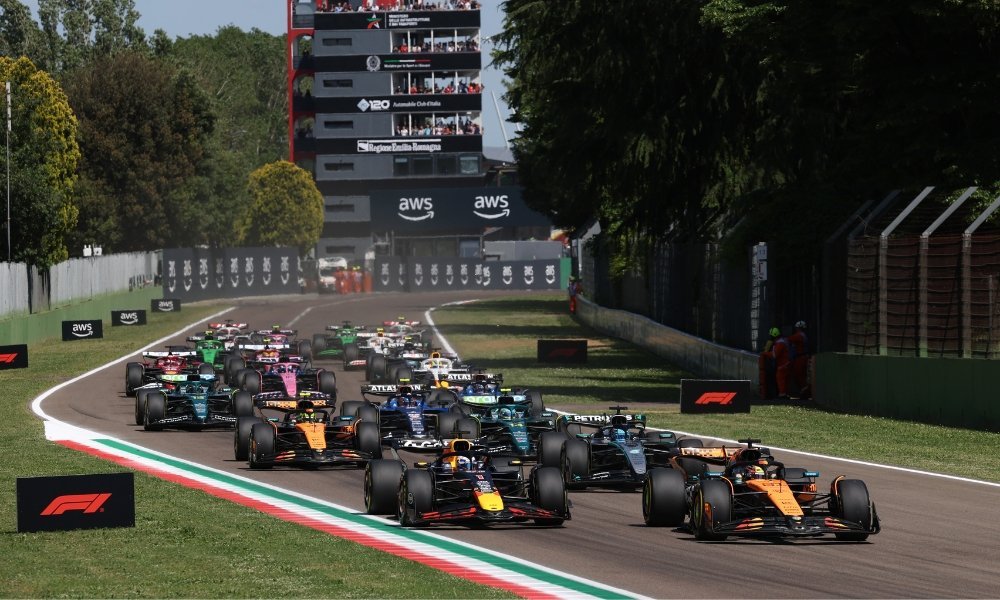 据Autoracer报道，如果伊莫拉取代阿布扎比承办2026赛季F1收官战，比赛