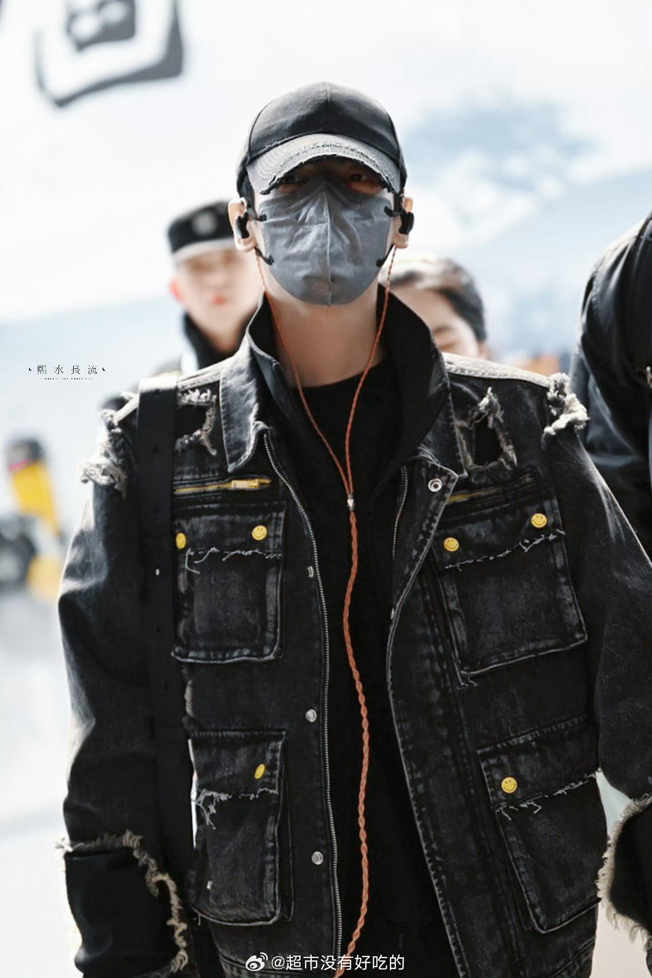 罗云熙出发饭拍，期待明天元宵节，一切顺利 