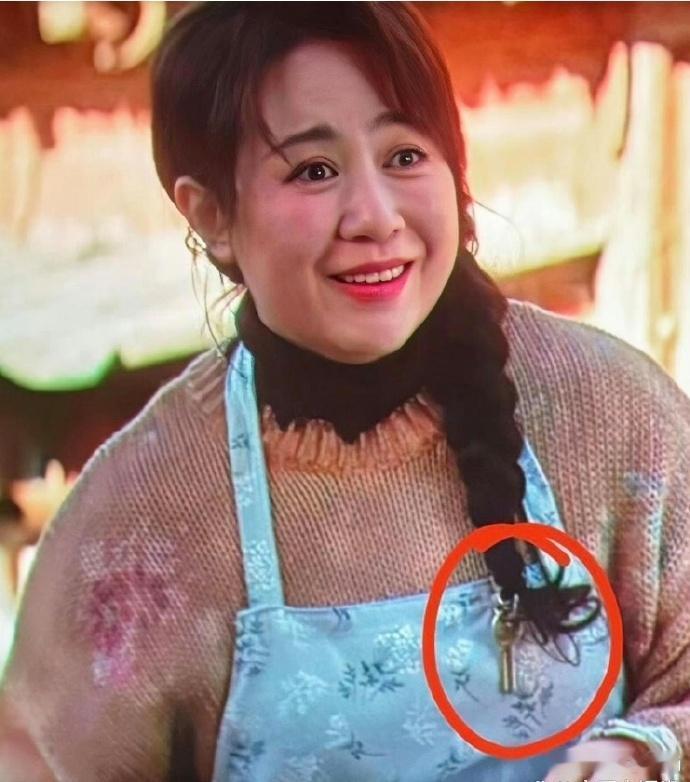巴黎世家果然不骗穷人 