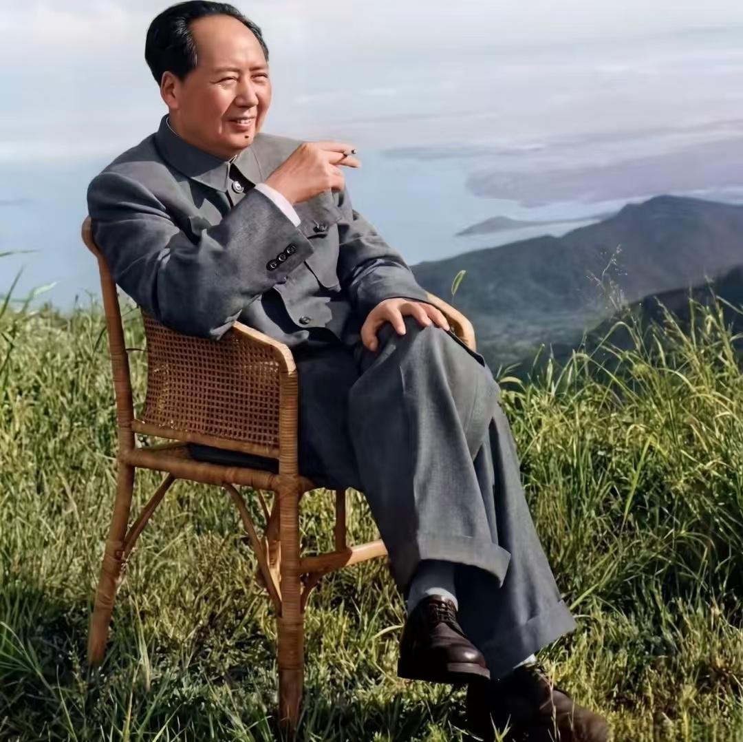 教员说：
“一个人最大的本事，
不是学历有多高，不是人脉有多广。
而是遇到问题能