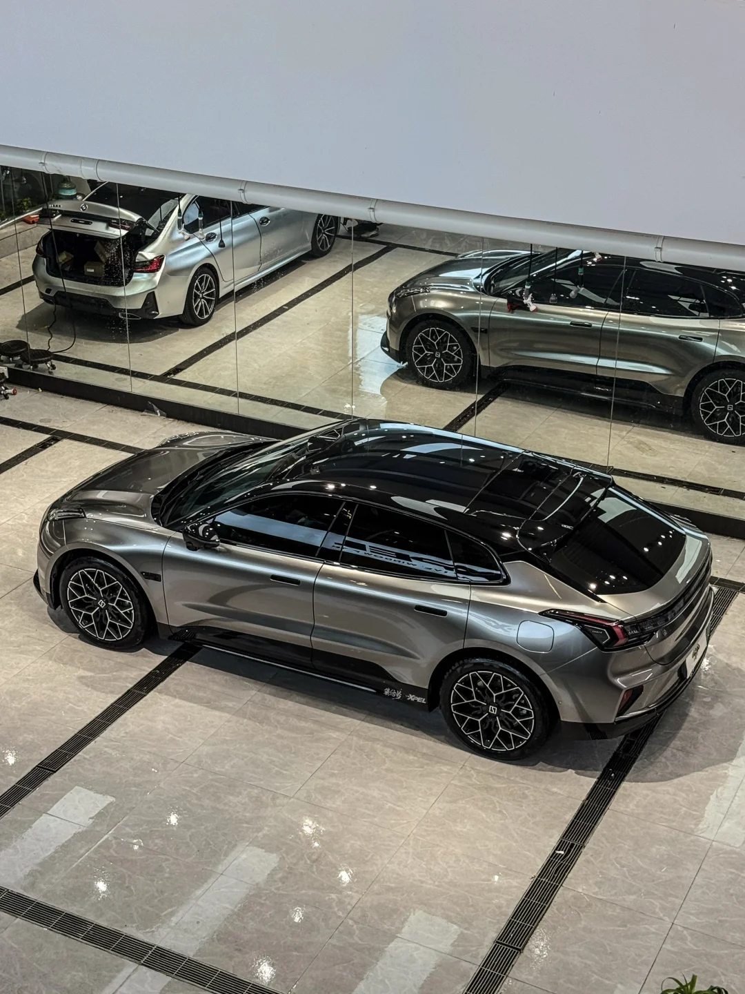 被魔法了吧，果然高燃硬的银色很顶啊