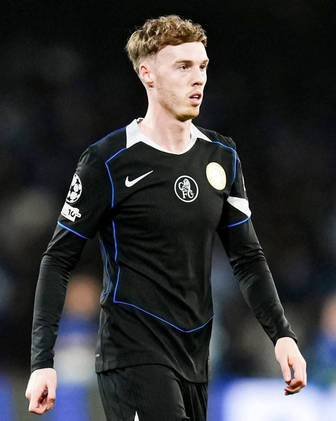 科尔·帕尔默对在切尔西的生活越来越失望，准备在今夏离队。曼联、皇家马德里和拜仁慕