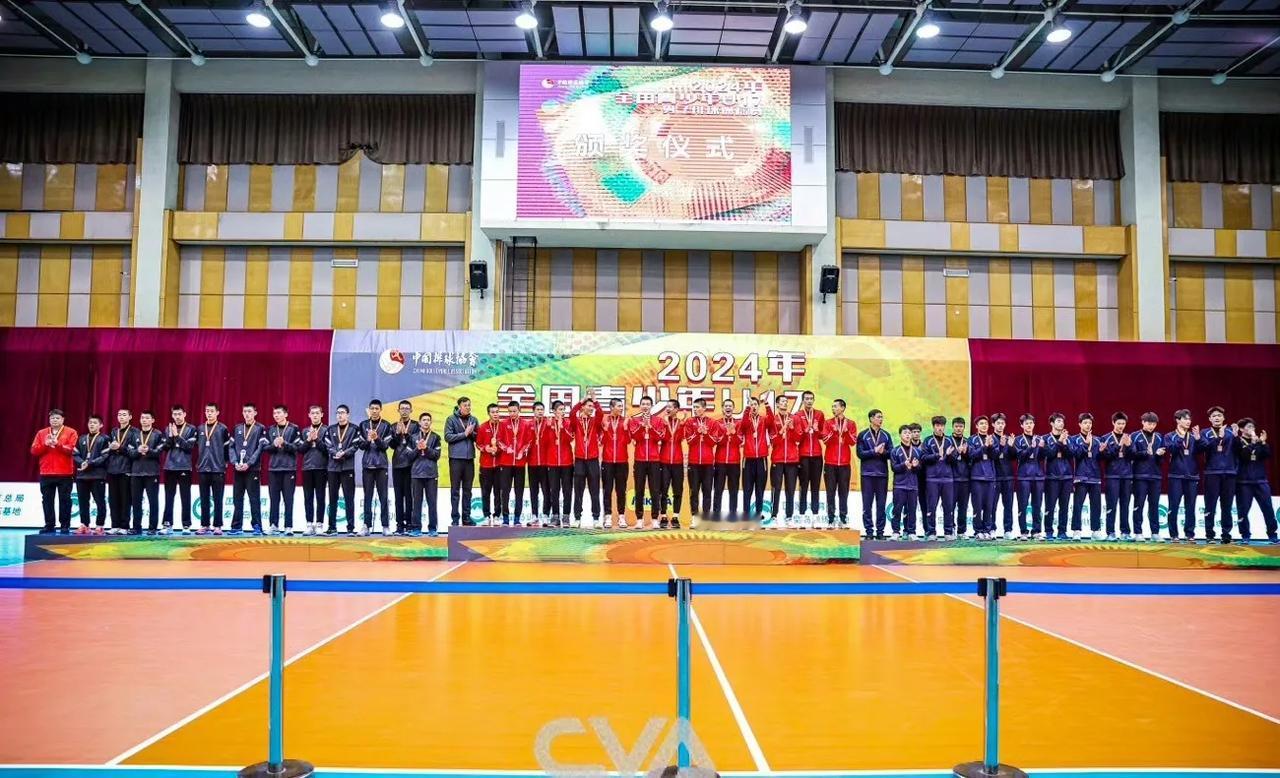 男排U17全锦赛落幕，19支队伍最终名次排定！（附图）
在排球后备力量培养方面，