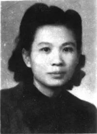 1949年，特务将一位女地下党押上了汽车。随后。突然，用绳子套住他的脖子，恶狠狠