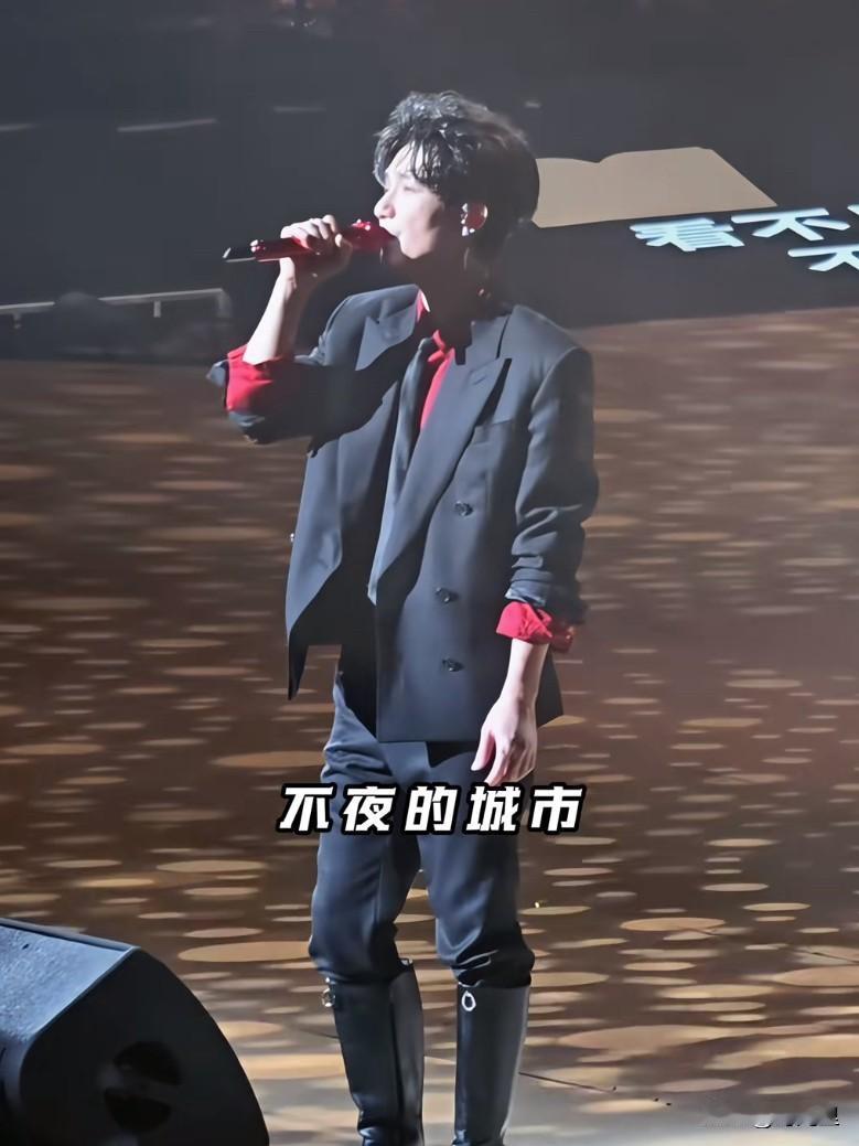 陈楚生的歌，有没有人告诉你……节奏一响，青春就回来的感觉…太怀念了…

不过呢，