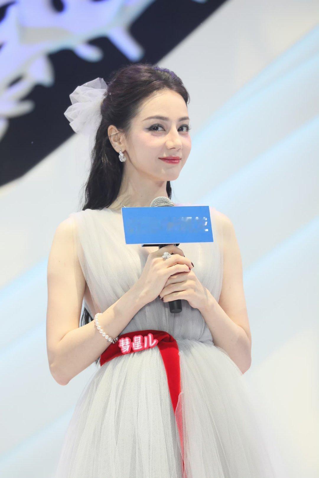这些居然都是迪丽热巴生图！ 