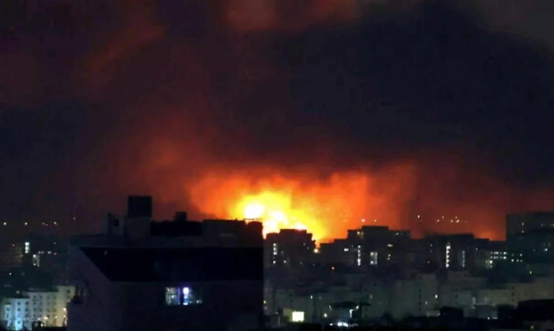 半岛电视台消息，美以轰炸伊朗海水淡化工厂。

当地时间7日，伊朗外长阿拉格齐证实