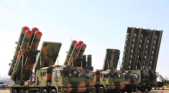 不等美国了，高市早苗提前行动，亮出压箱底武器，围堵中国沿海。

日本周边安全环境