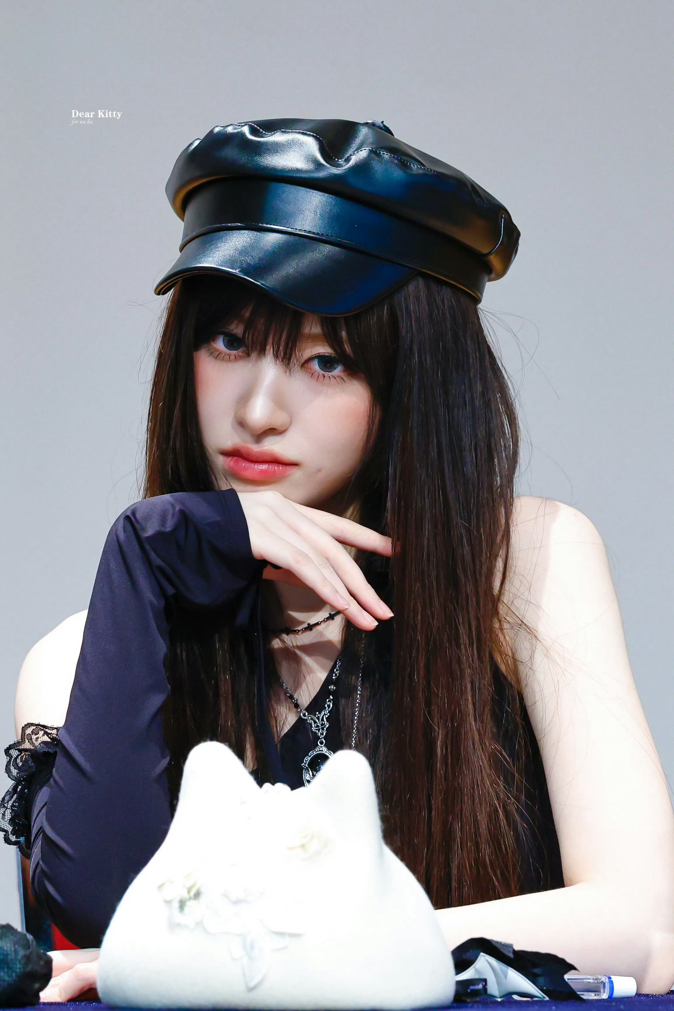 Liz  今日WM签售饭拍 ​​​