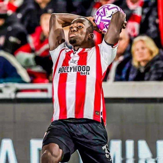 足球规则制定方将于下周开会，商讨如何制止故意拖延时间的行为，包括为掷界外球、球门