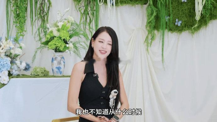 江语晨不想100%付出在孩子跟家庭身上江语晨上一次唱晴天娃娃还是浪姐见过母亲将全