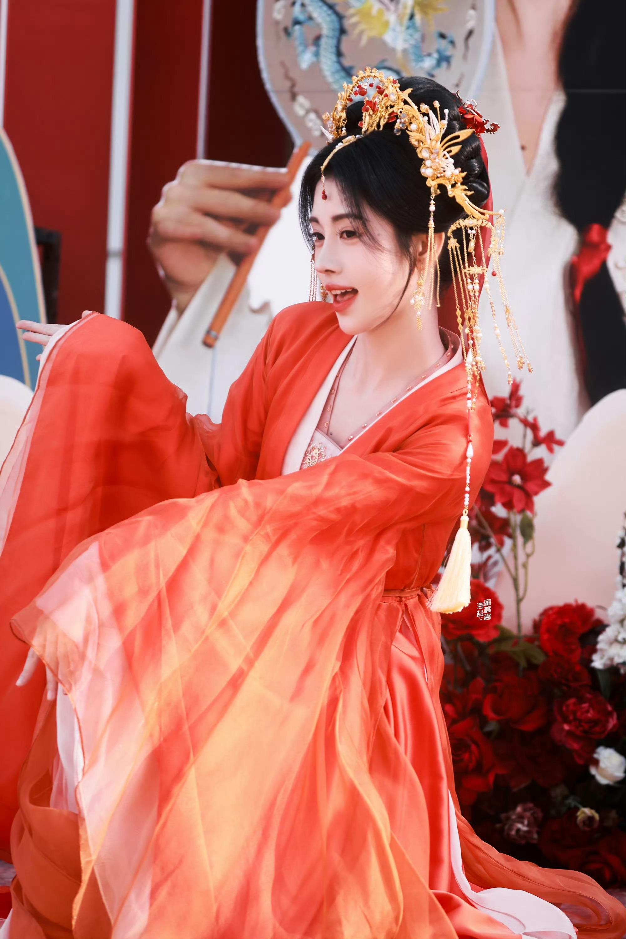 jjy鞠婧祎jjy鞠婧祎苏绿夏“不同蔷薇，你可是明艳从不凋零的玫瑰.”𝒅𝒊?