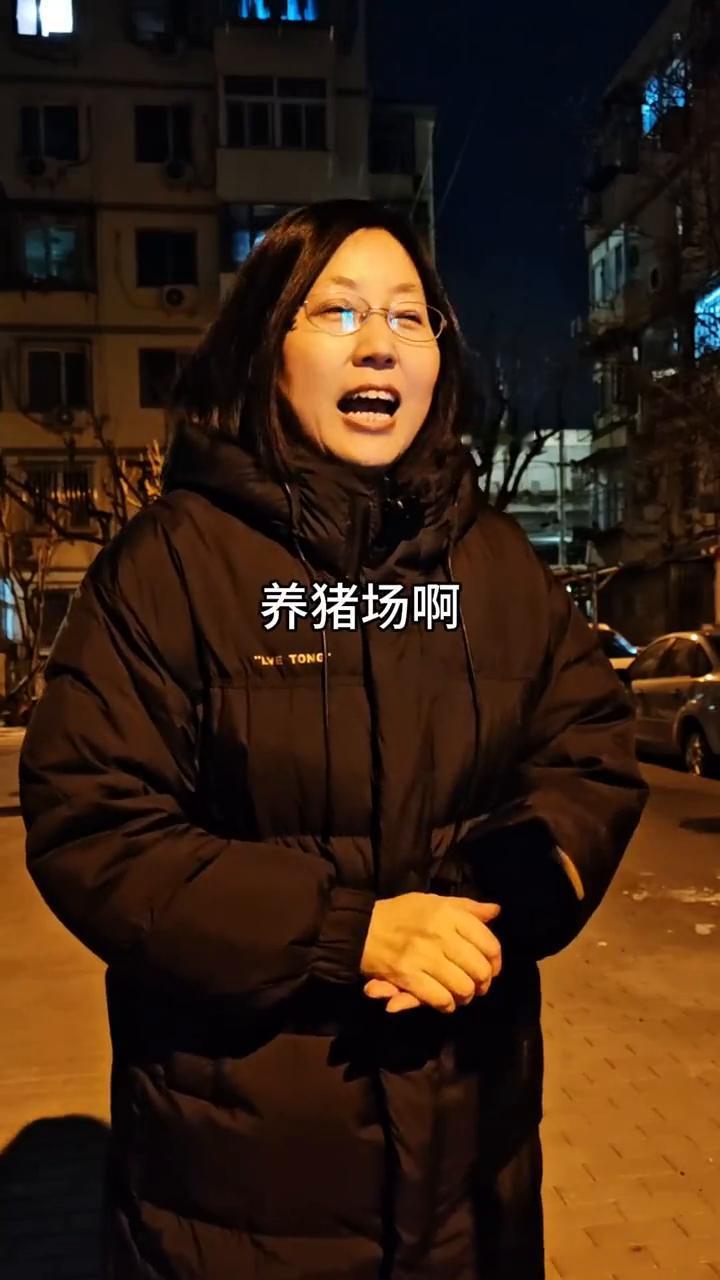 养猪场老鼠多那能养猫吗？
你说养猪场老鼠多那能养猫吗？养猪场千万别养猫，谁养谁后