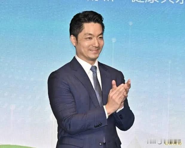 台北市长蒋万安的表态，像一股清流划破台海的政治迷雾！4月13日，蒋万安公开发声，