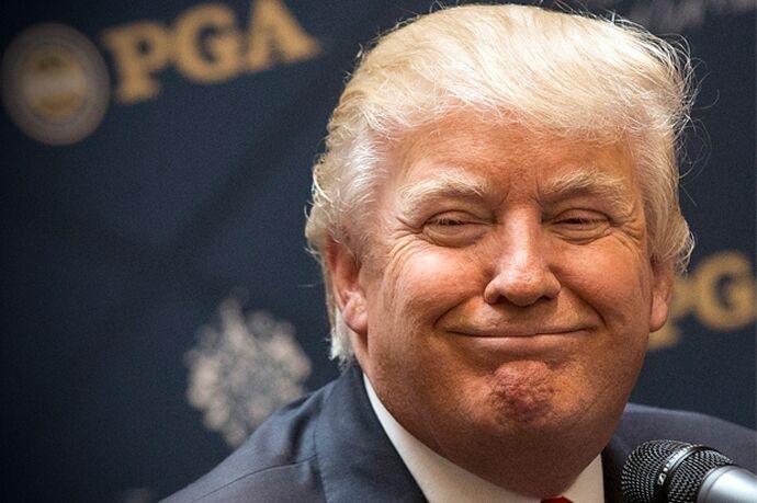 特朗普：援助在路上。
记者：是什么样的援助呢？
特朗普：这个你们自己琢磨。